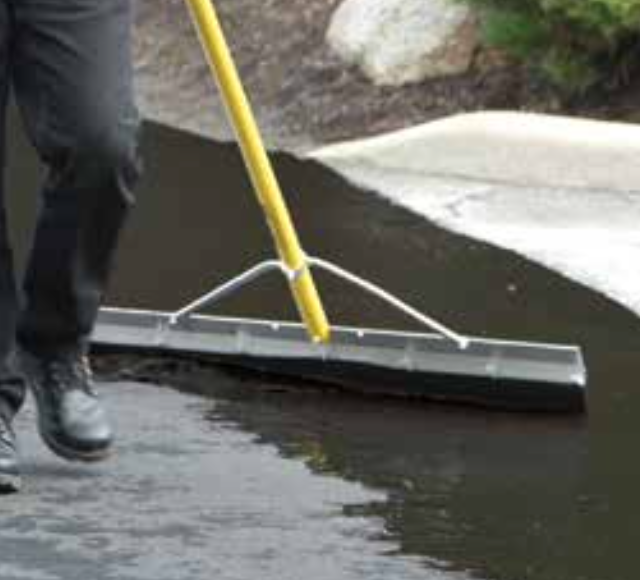 Sealer Applicator Brush 24" - Complete